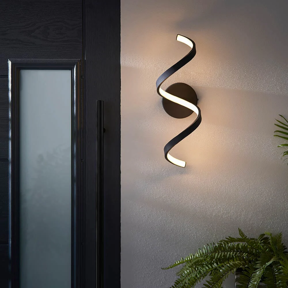 Black LED Twisted Outdoor Wall Light - Image 3