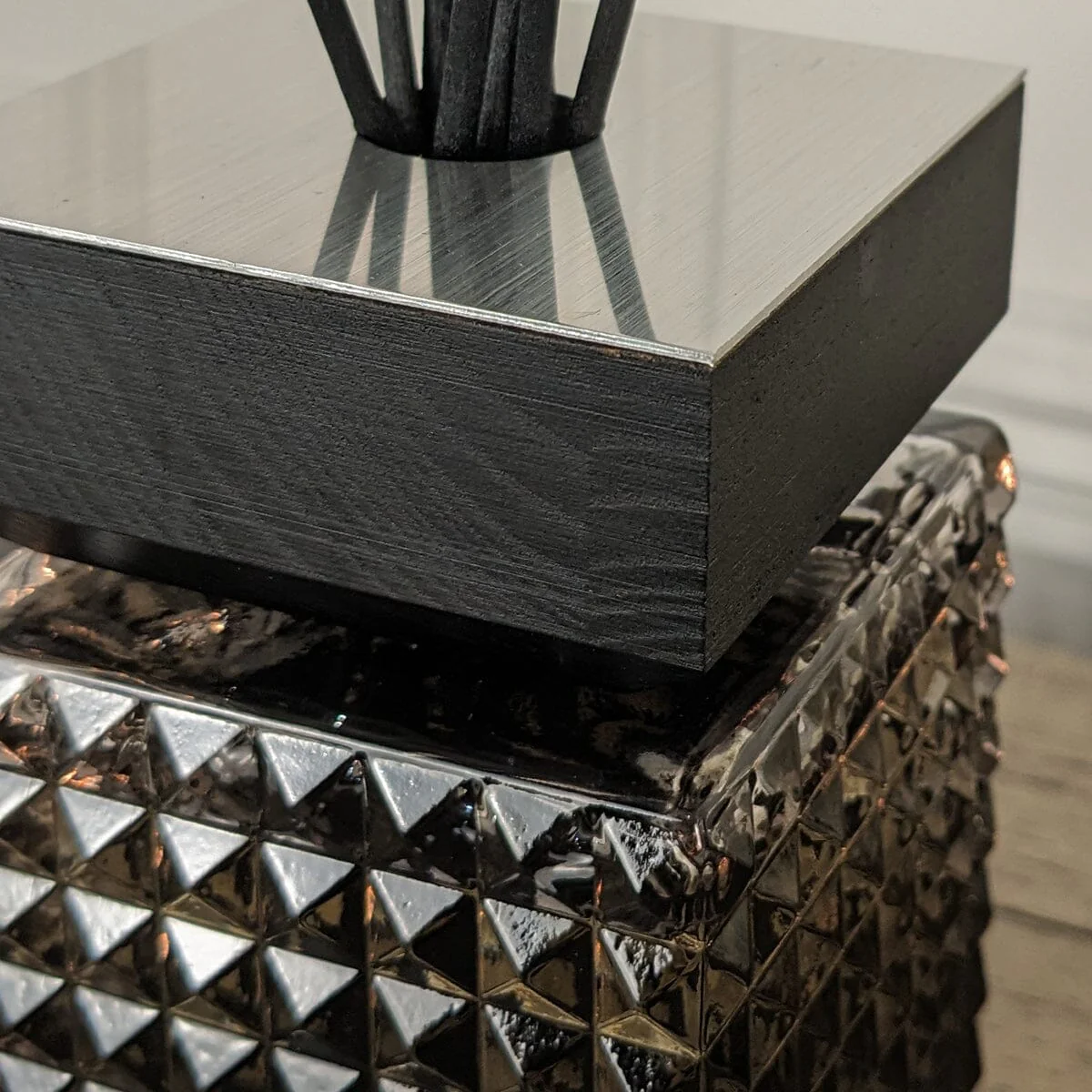 Persian Spice Black & Silver Luxury Reed Diffuser - 500ml - Image 3